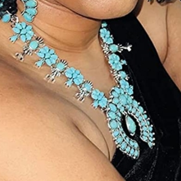 New Simulated turqouise squash Blossom Necklace - Picture 6 of 10